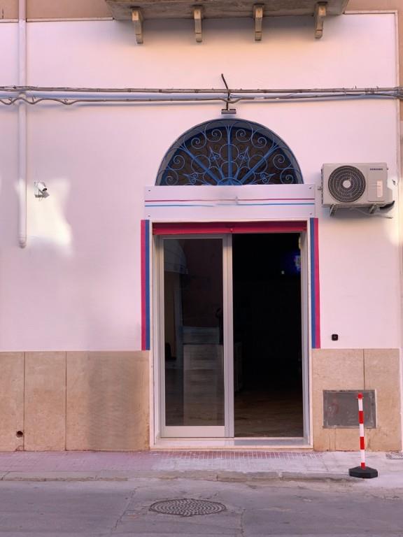 locale commerciale in vendita a Marsala