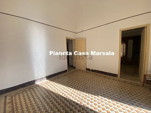 casa indipendente in vendita a Marsala