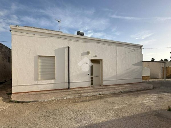 casa indipendente in vendita a Marsala in zona Casabianca