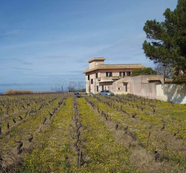 casa indipendente in vendita a Marsala in zona Birgi
