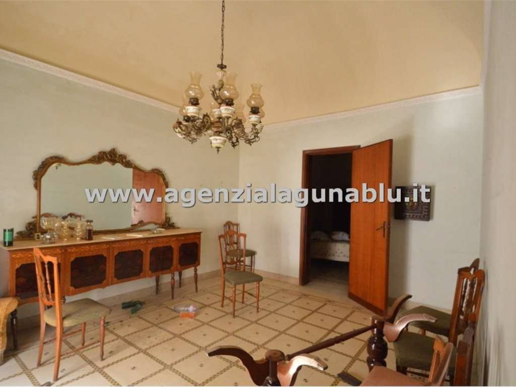 appartamento in vendita a Mazara del Vallo in zona Centro Storico