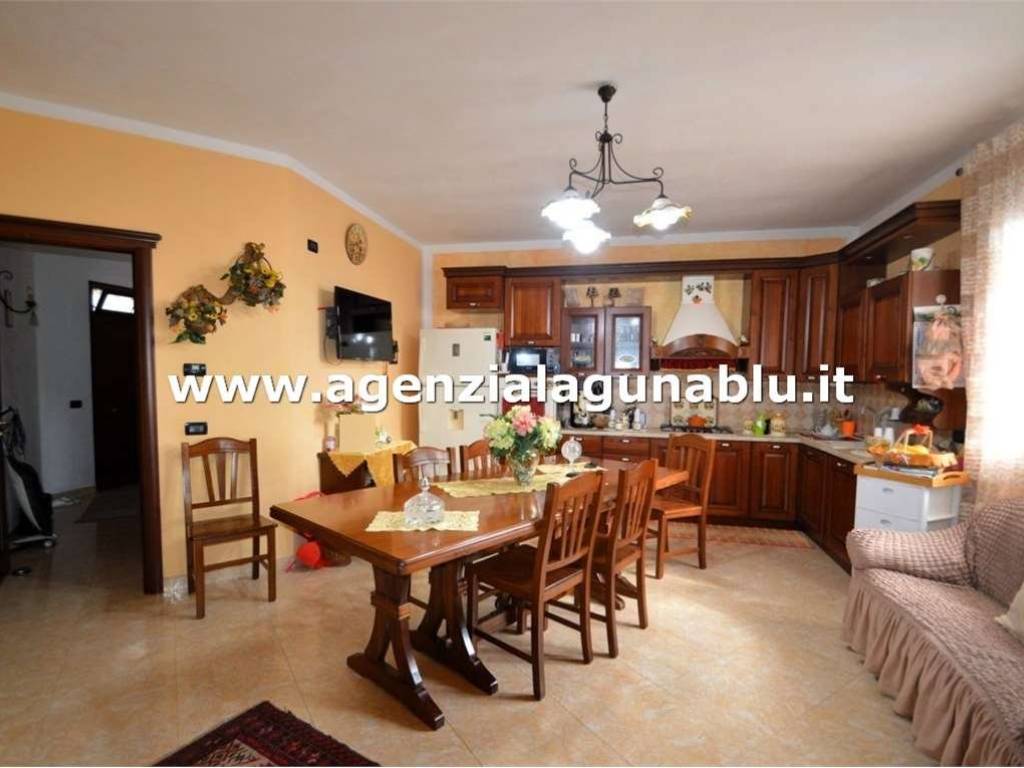 casa indipendente in vendita a Mazara del Vallo