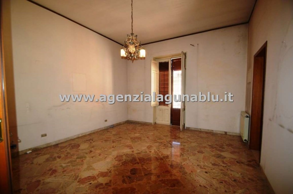 appartamento in vendita a Mazara del Vallo in zona Centro Storico