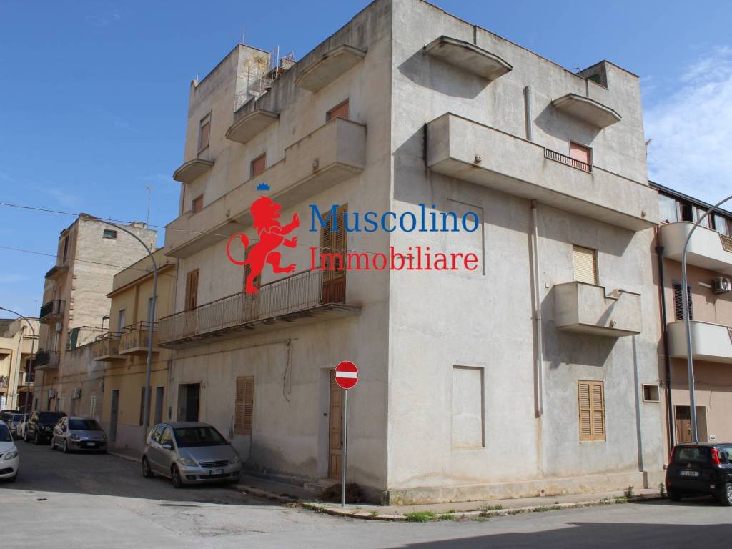 casa indipendente in vendita a Mazara del Vallo in zona Centro Storico
