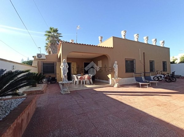 casa indipendente in vendita a Mazara del Vallo