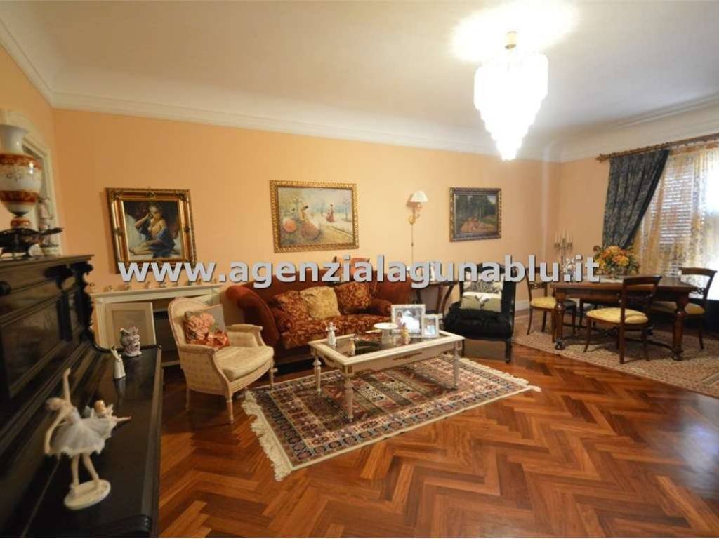 casa indipendente in vendita a Mazara del Vallo