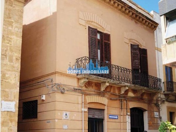 casa indipendente in vendita a Mazara del Vallo in zona Centro Storico