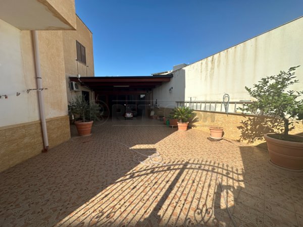 casa indipendente in vendita a Mazara del Vallo in zona Centro Storico
