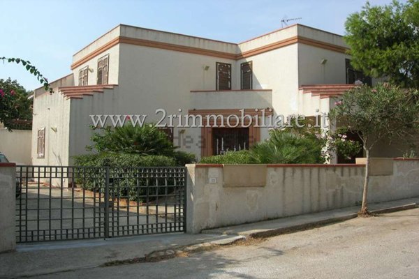 casa indipendente in vendita a Mazara del Vallo