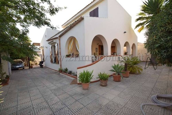 casa indipendente in vendita a Mazara del Vallo in zona Capo Feto