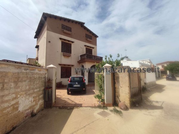 casa indipendente in vendita a Mazara del Vallo