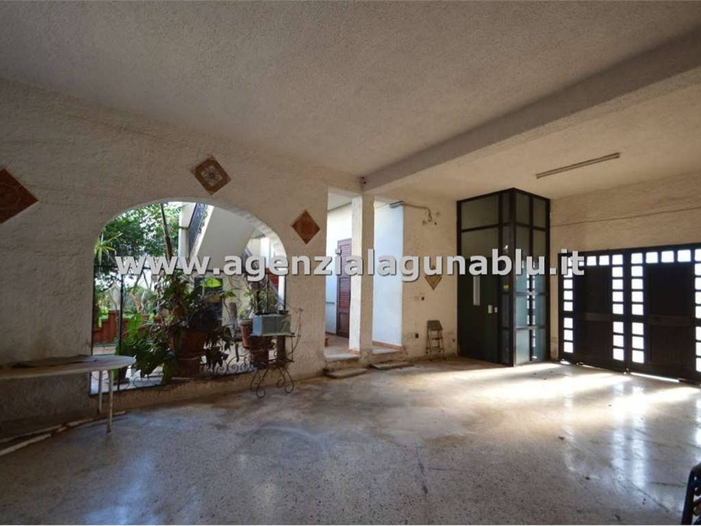 intera palazzina in vendita a Mazara del Vallo