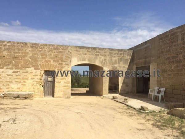 casa indipendente in vendita a Mazara del Vallo