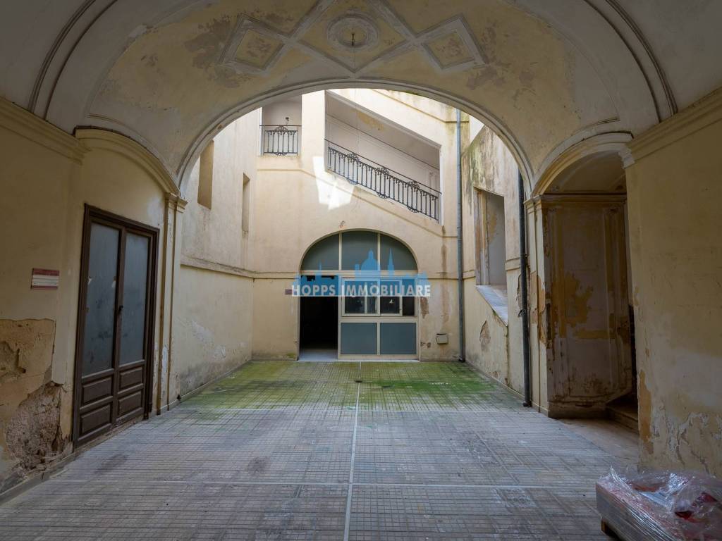 locale di sgombero in vendita a Mazara del Vallo in zona Centro Storico