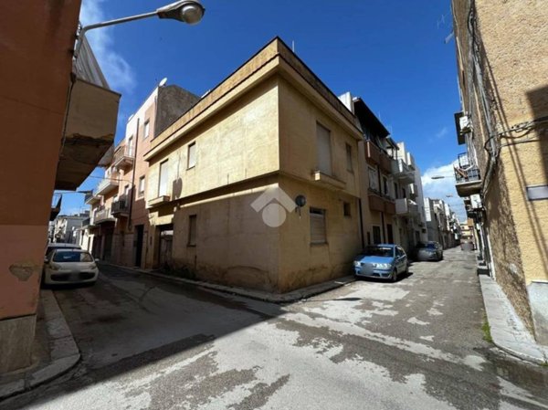 casa indipendente in vendita a Mazara del Vallo in zona Centro Storico