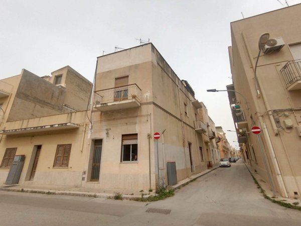 casa indipendente in vendita a Mazara del Vallo in zona Centro Storico