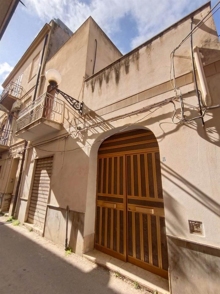 casa indipendente in vendita a Mazara del Vallo in zona Centro Storico