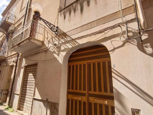 casa indipendente in vendita a Mazara del Vallo in zona Centro Storico