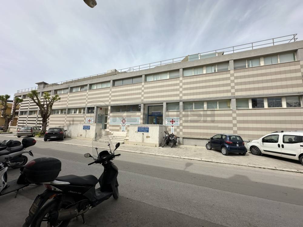 locale commerciale in vendita a Mazara del Vallo