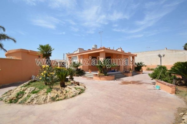 casa indipendente in vendita a Mazara del Vallo