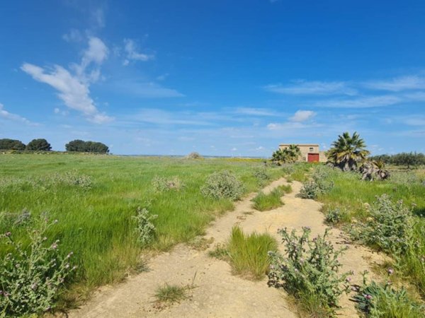 terreno edificabile in vendita a Mazara del Vallo in zona Centro Storico