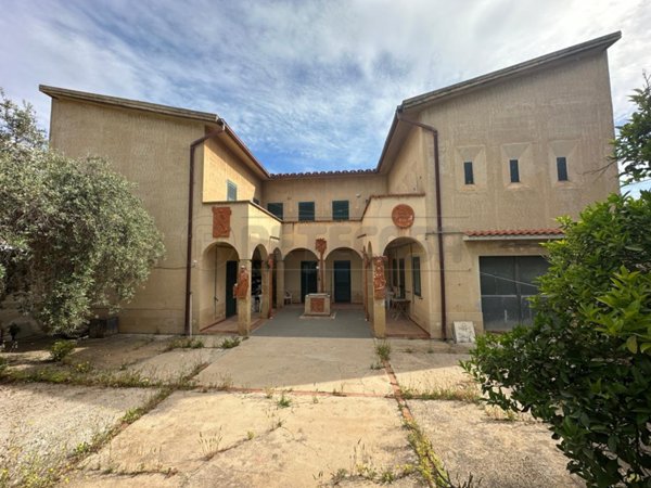casa indipendente in vendita a Mazara del Vallo in zona Centro Storico