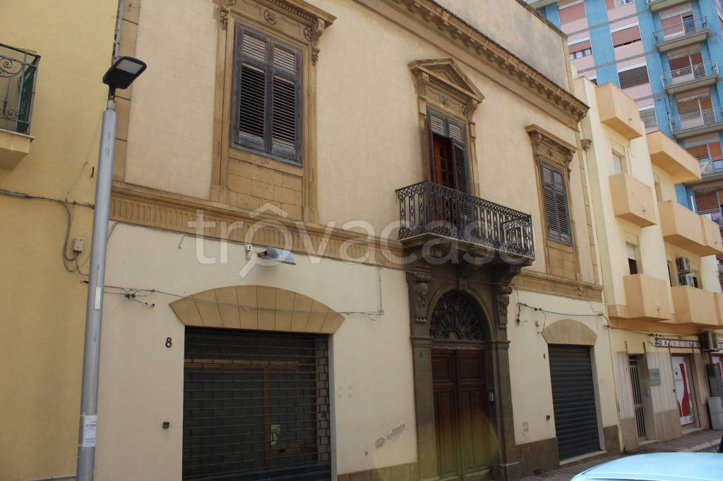 casa indipendente in vendita a Mazara del Vallo in zona Centro Storico