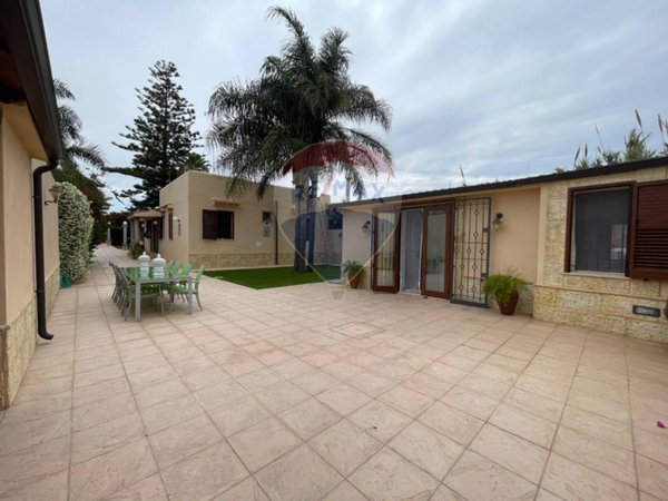 casa indipendente in vendita a Mazara del Vallo in zona Capo Feto