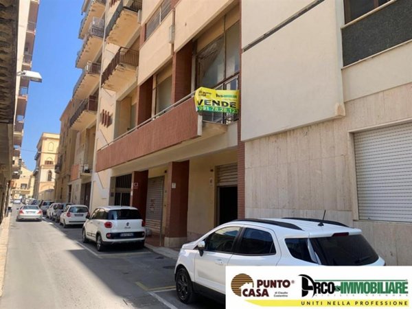 ufficio in vendita a Mazara del Vallo in zona Centro Storico