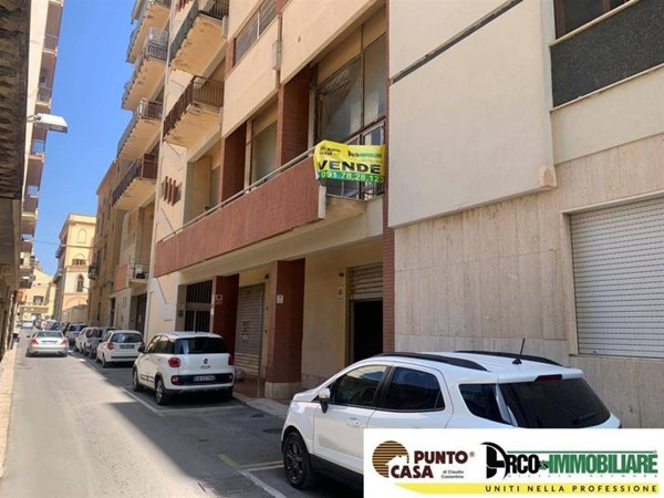 ufficio in vendita a Mazara del Vallo in zona Centro Storico
