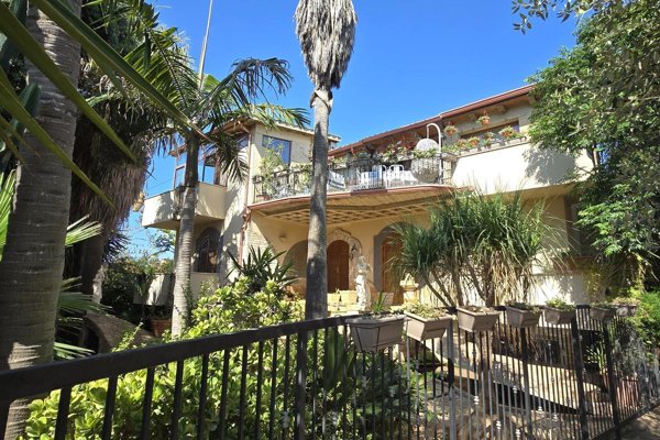 casa indipendente in vendita a Mazara del Vallo in zona Centro Storico