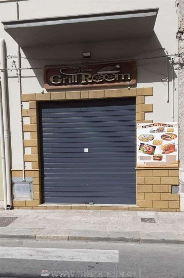 locale commerciale in vendita a Mazara del Vallo