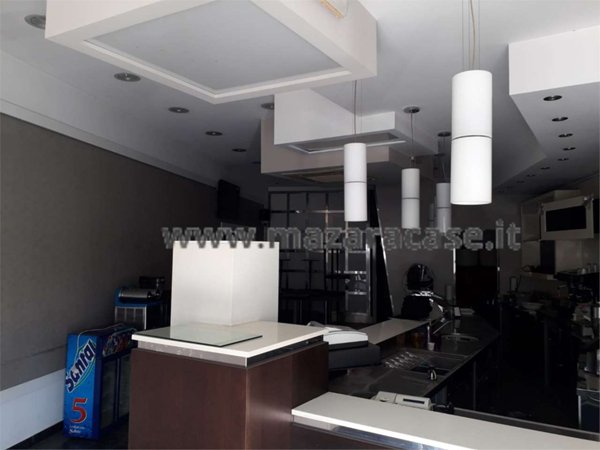 locale commerciale in vendita a Mazara del Vallo