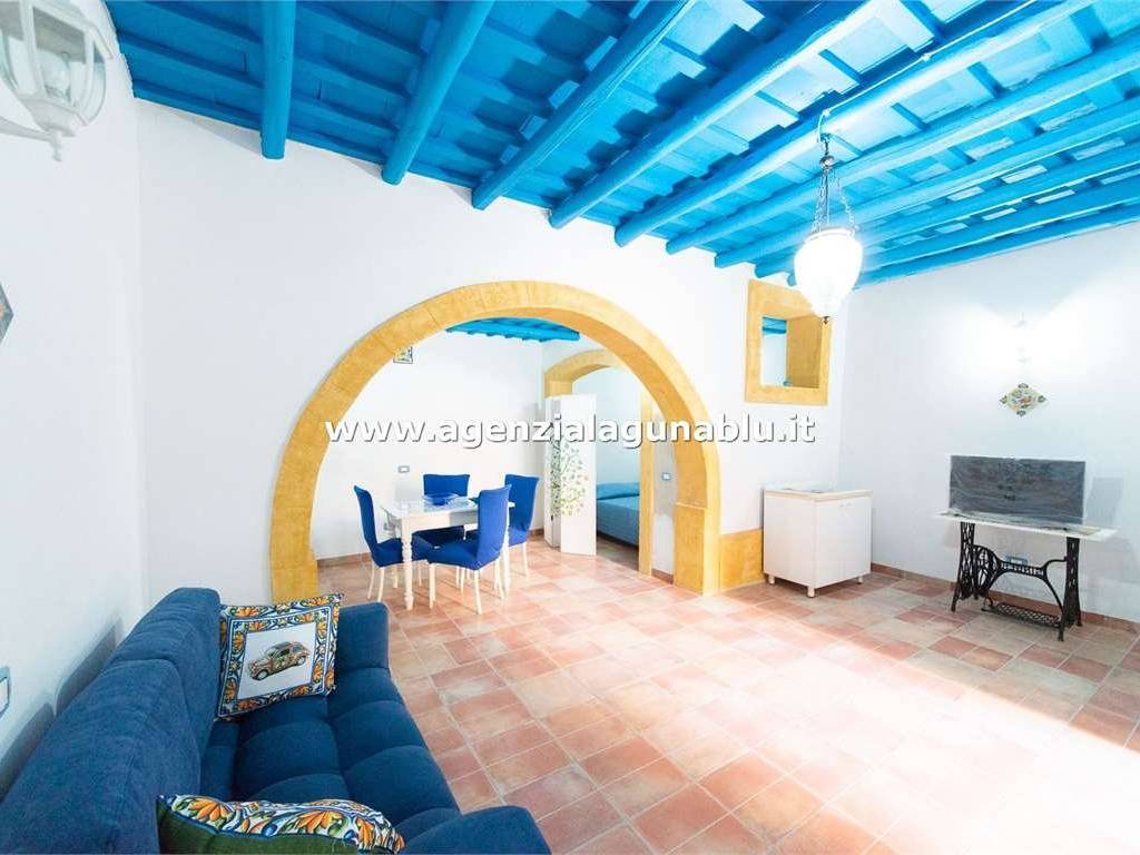 casa indipendente in vendita a Mazara del Vallo in zona Centro Storico