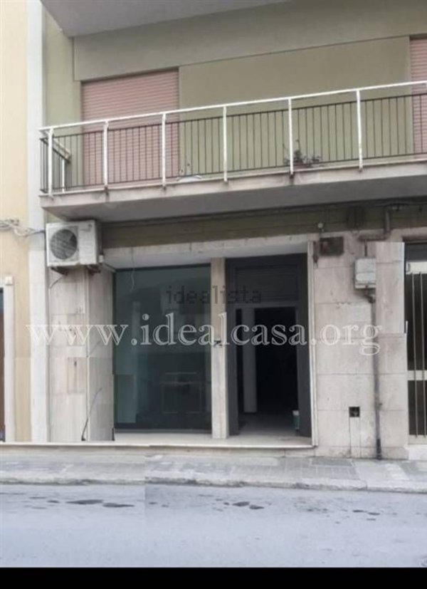 locale commerciale in vendita a Mazara del Vallo