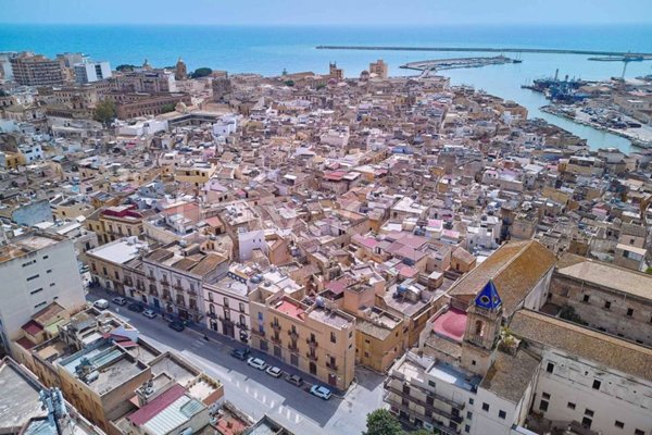 casa indipendente in vendita a Mazara del Vallo in zona Centro Storico