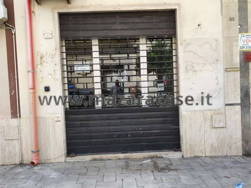 locale commerciale in vendita a Mazara del Vallo in zona Centro Storico