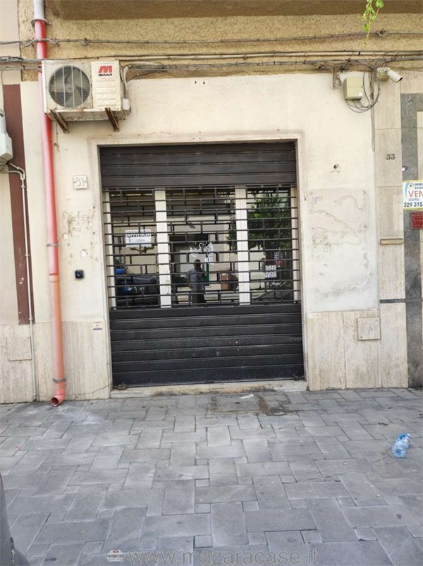 locale commerciale in vendita a Mazara del Vallo in zona Centro Storico
