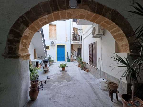 casa indipendente in vendita a Mazara del Vallo in zona Centro Storico