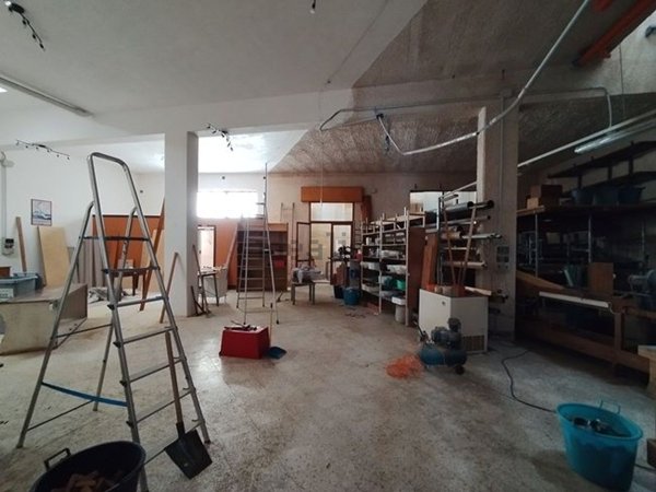 locale commerciale in vendita a Mazara del Vallo