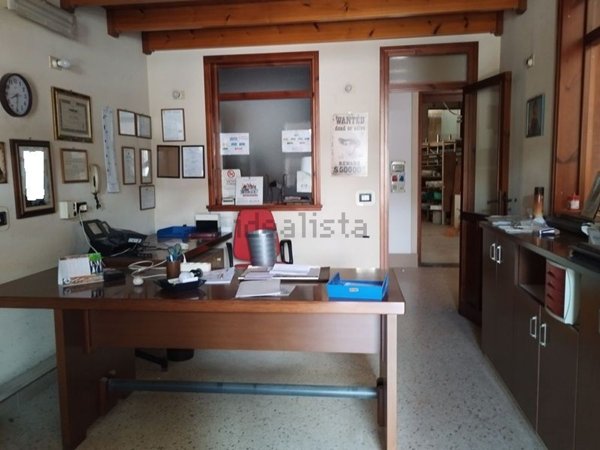 locale commerciale in vendita a Mazara del Vallo