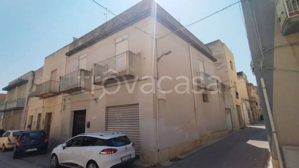 casa indipendente in vendita a Mazara del Vallo in zona Centro Storico