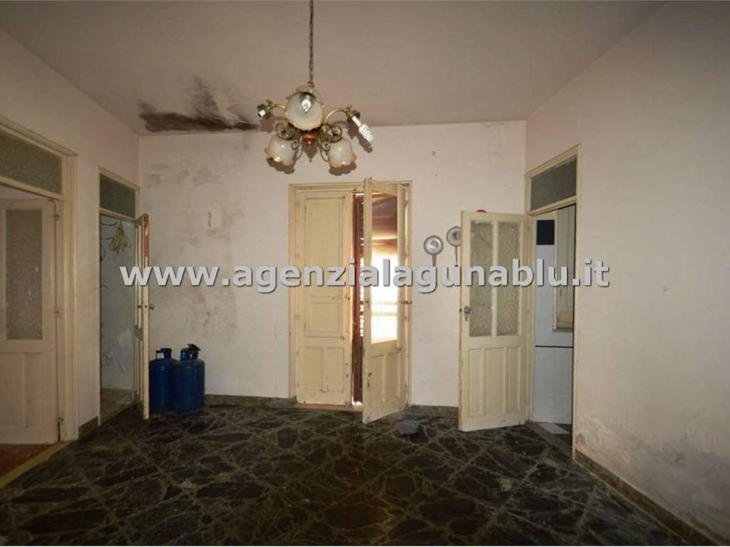 casa indipendente in vendita a Mazara del Vallo