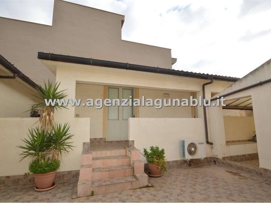 intera palazzina in vendita a Mazara del Vallo