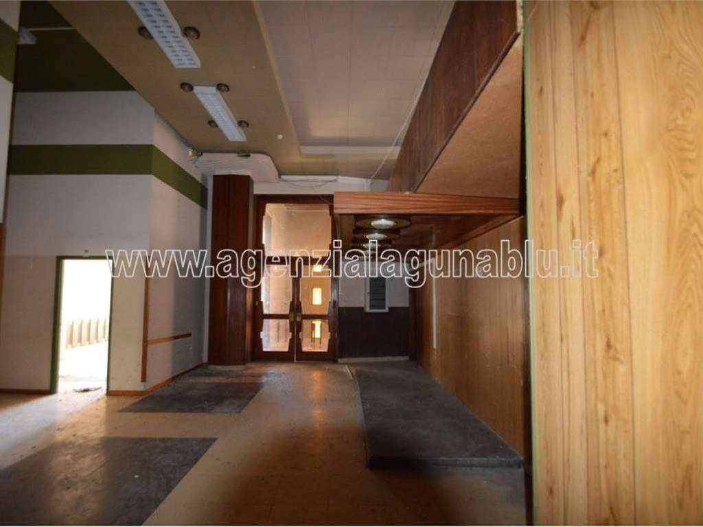 ufficio in vendita a Mazara del Vallo in zona Centro Storico