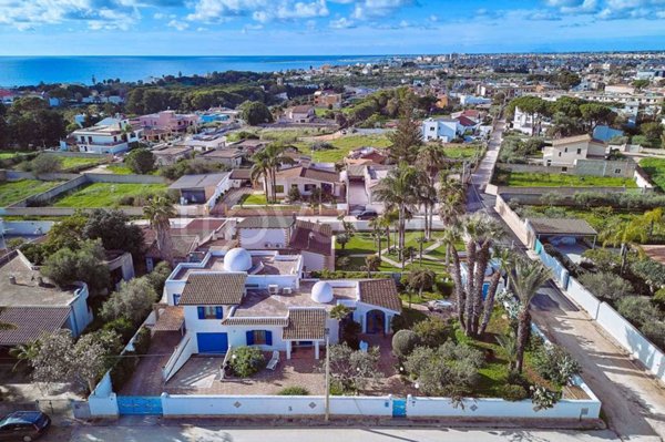 casa indipendente in vendita a Mazara del Vallo in zona Centro Storico