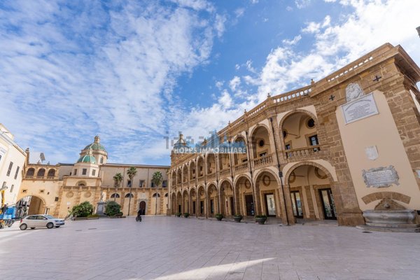 locale di sgombero in vendita a Mazara del Vallo