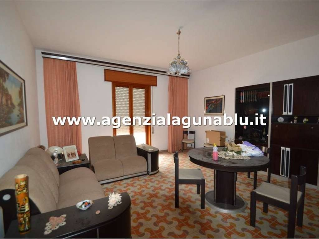 intera palazzina in vendita a Mazara del Vallo