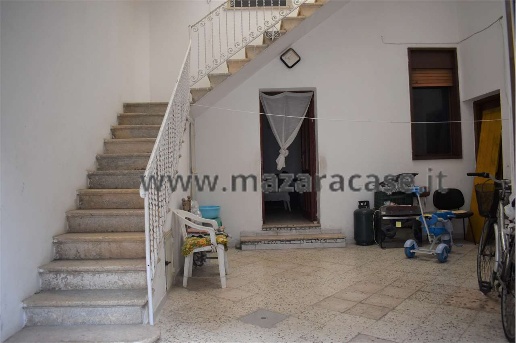 casa indipendente in vendita a Mazara del Vallo in zona Centro Storico