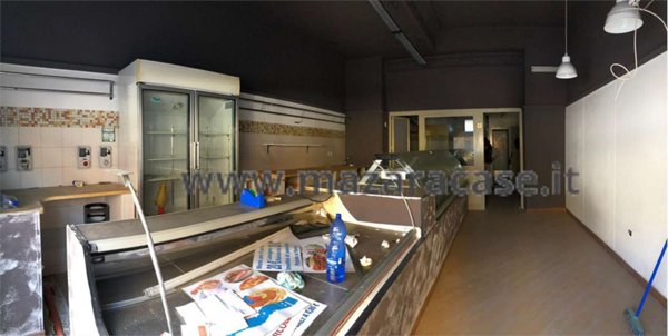 locale commerciale in vendita a Mazara del Vallo
